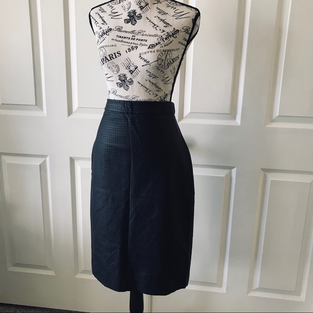 Banana Republic Black Faux Leather Skirt 10